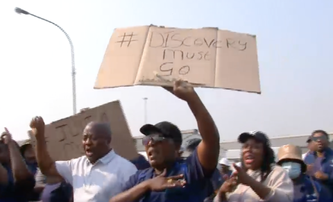 BMW workers protest looming job cuts - eNCA
